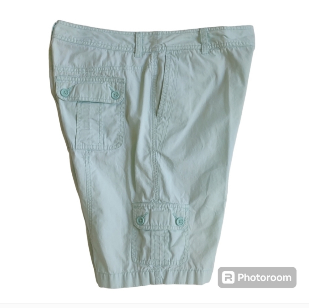 Liz Claiborne Cargo Shorts size 8 Green 100% Cotton